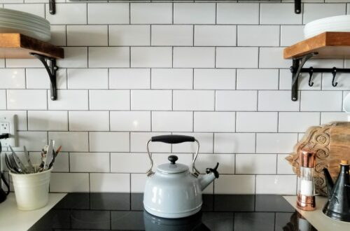 How to use grout stain on tiles