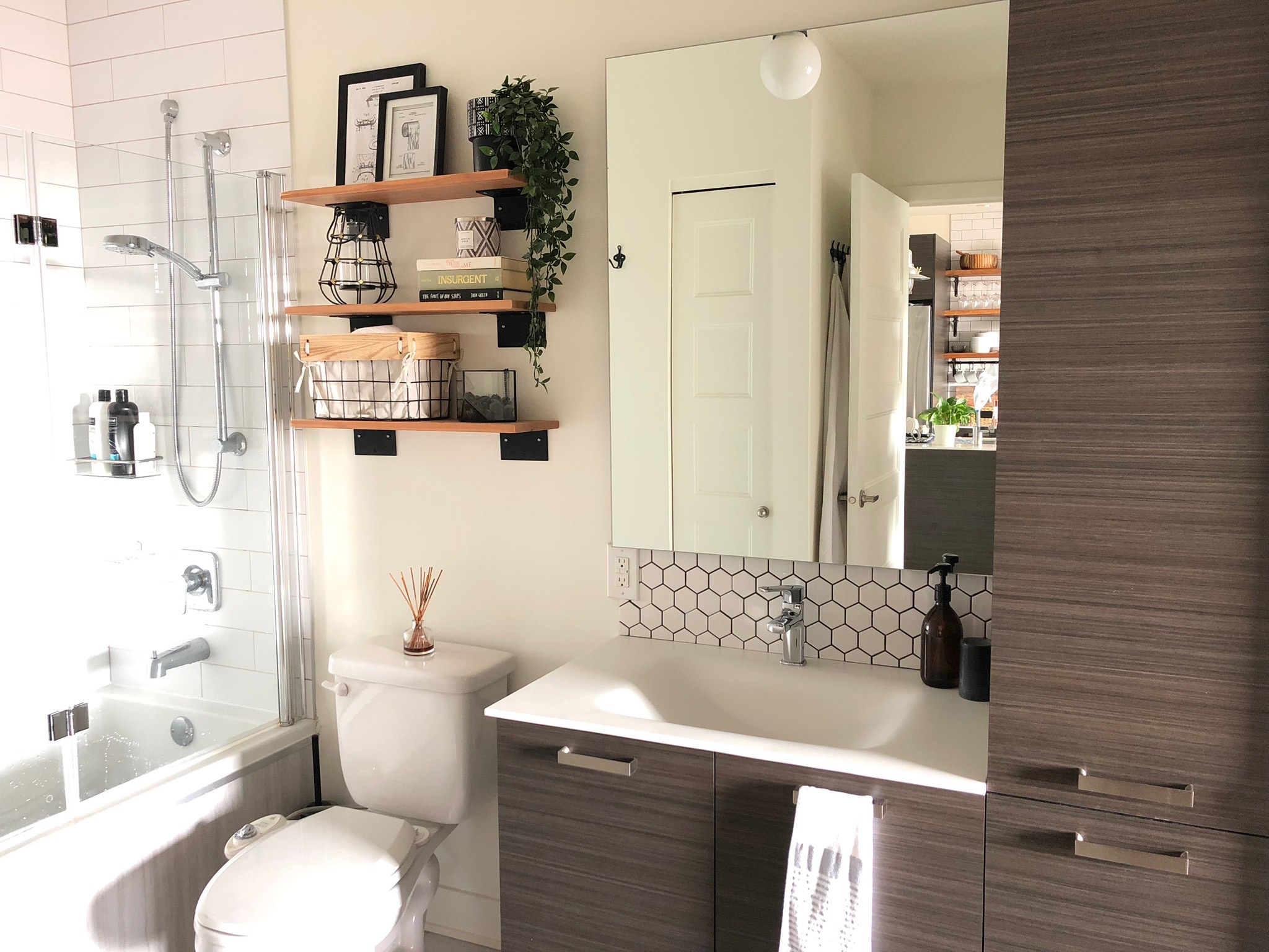 10 Rustic Bathroom Decor Ideas You'll Love - Small Space ...